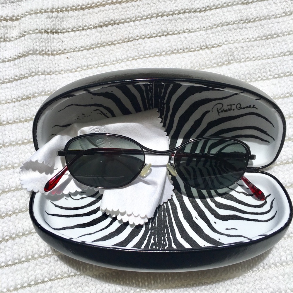 Roberto cavalli 100% Authentic - Picture 1 of 7